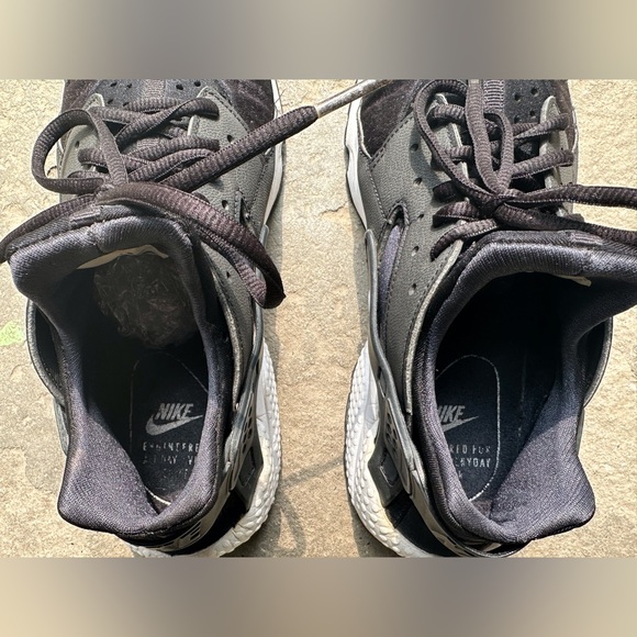 Nike Huarache - Picture 5 of 16